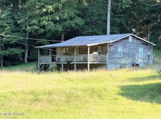 147 Sleepy Hollow Rd, Speedwell, TN 37870