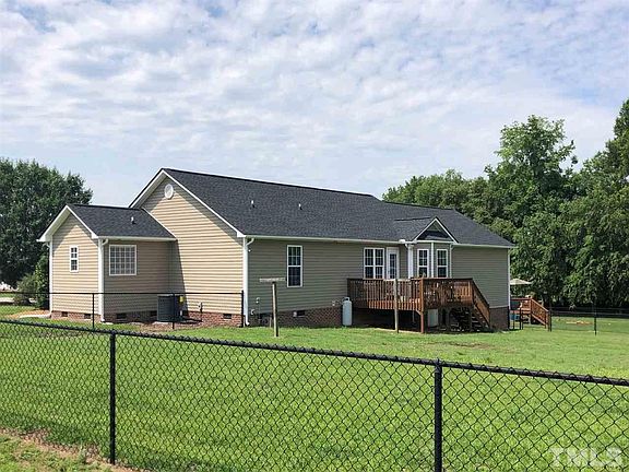 3rd image of 497 Water Oak Dr