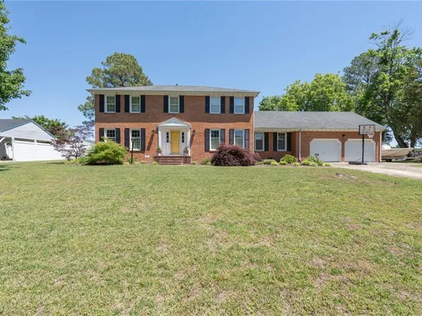 159 Yorkshire Rd, Portsmouth, VA 23701