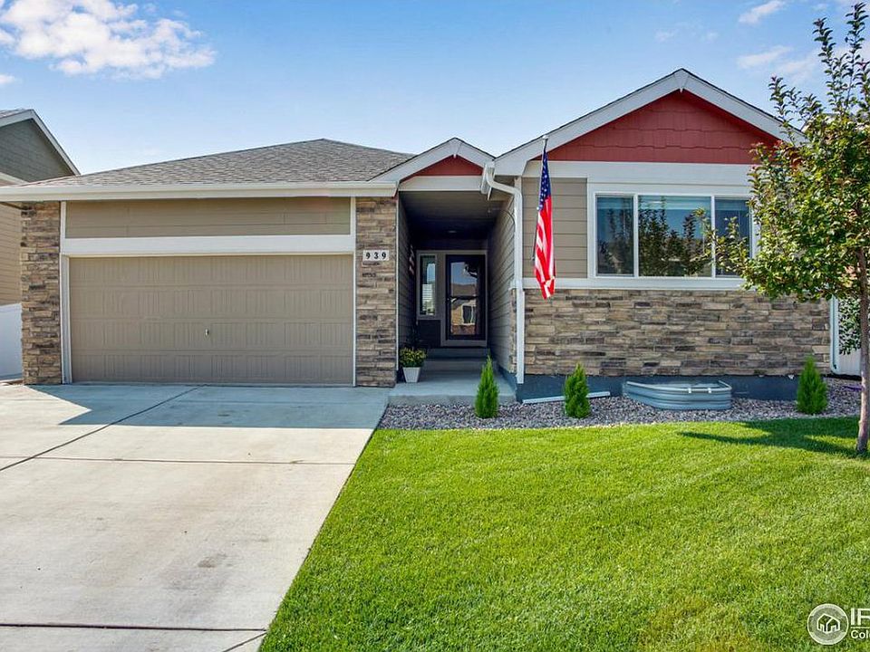 1st image of 939 Scotch Pine Dr
