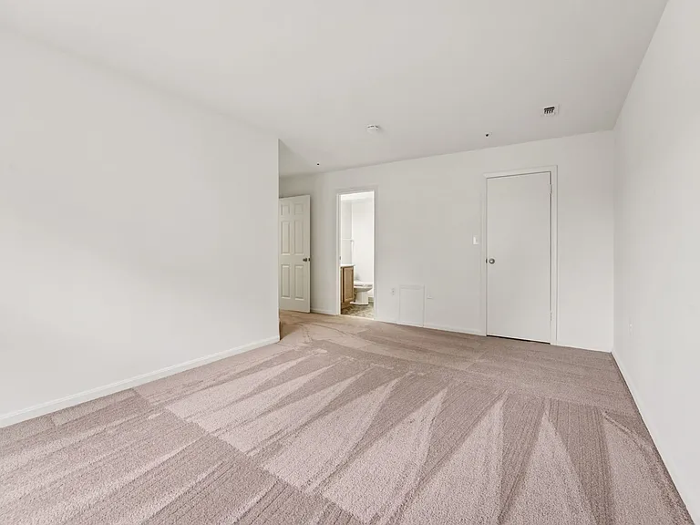 Country Meadows Apartments — Photo 81
