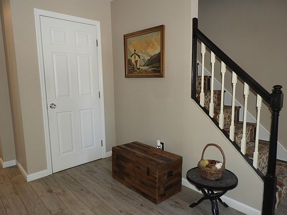 4th image of 153 Quaker Highlands Rd