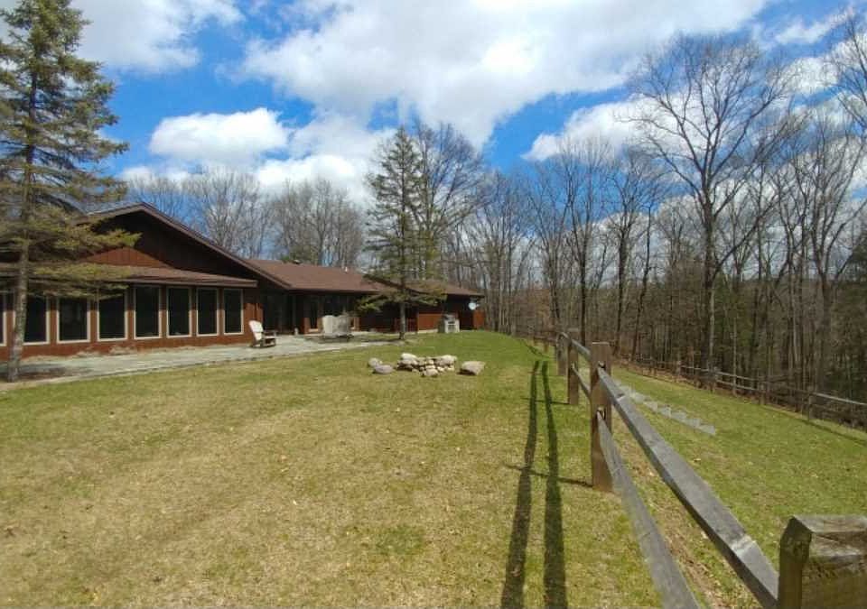 1st image of 45 Sunset Cir