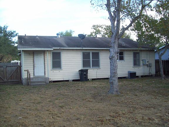 3rd image of 4709 Dody St
