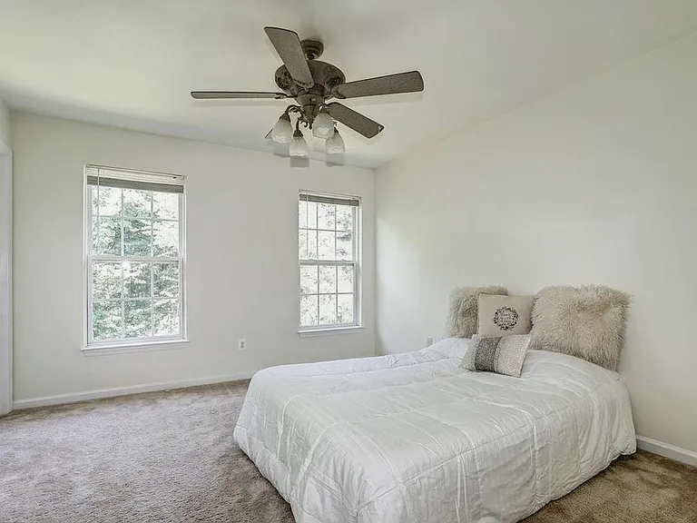 2987 Huntington Grove Sq — Photo 15