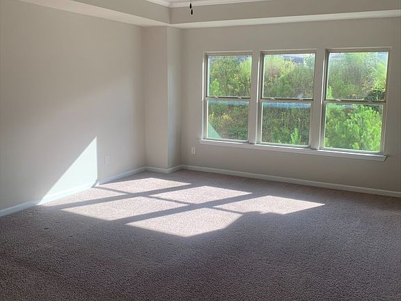 2nd image of 2412 Bear Mountain St