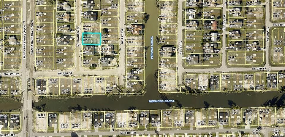 2nd image of 909 NE Juanita PL