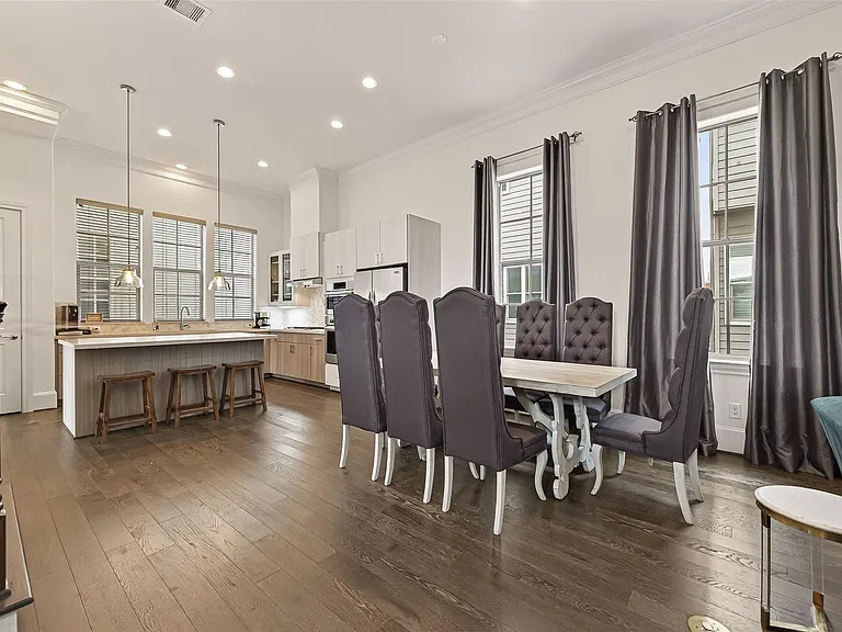 2506 McKinney St — Photo 16