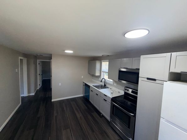15-17 Otis Ct #15