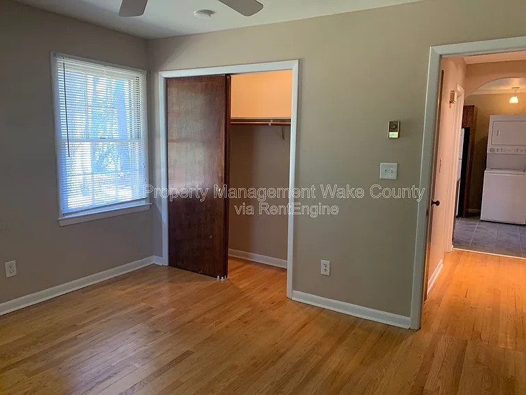 806 Chamberlain St — Photo 15