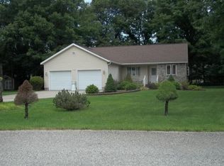 1760 Scenic Oak Ln, Muskegon, MI 49445