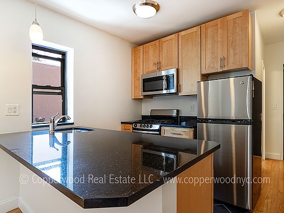 3rd image of 234 E 83rd St APT 5B