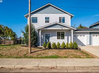 66 N 8th St, Lebanon, OR 97355