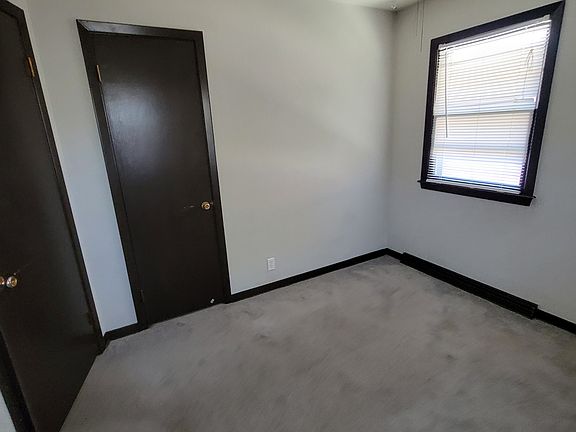5th image of 3254 Avenue I