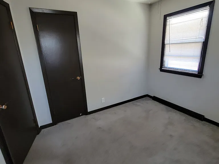 3254 Avenue I — Photo 5