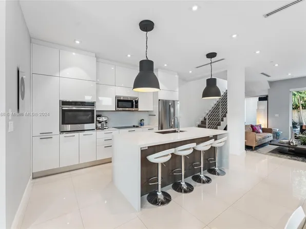 3027 Elizabeth St #3027, Miami, FL 33133