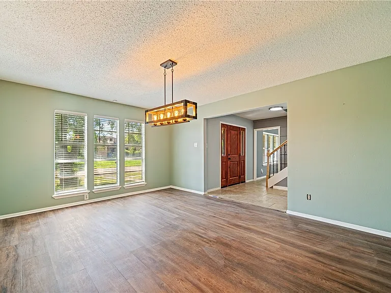 2445 Cricket Hollow St — Photo 20