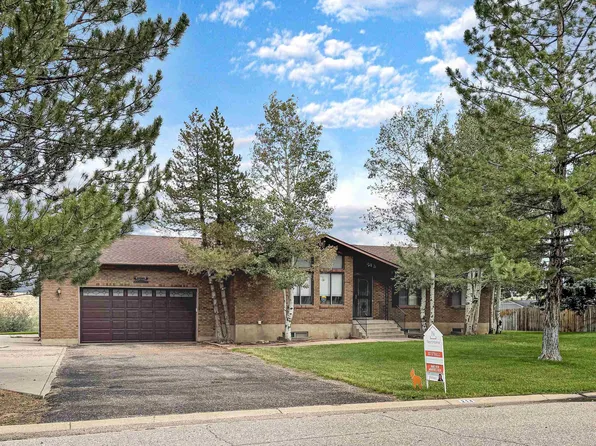 214 Toponce Dr, Evanston, WY 82930