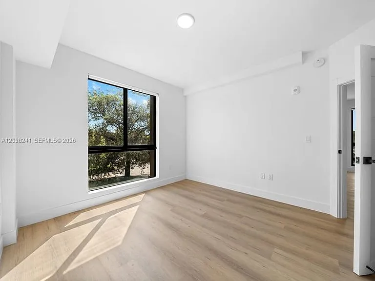 2479 NE 192nd St #308 — Photo 15