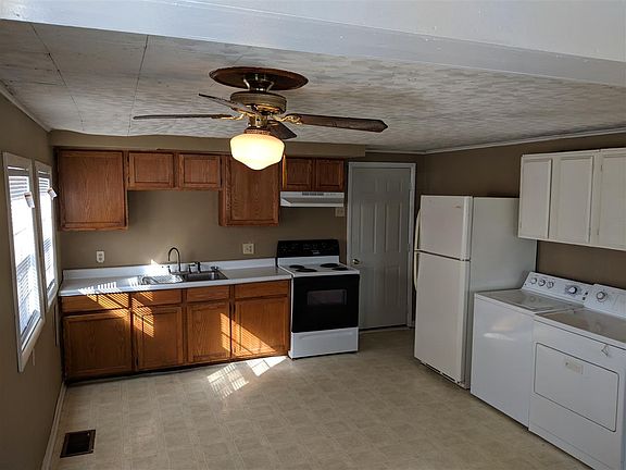 2nd image of 2821 N Pauline Ave