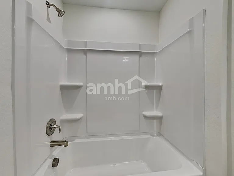 1040 Grafton Ridge Dr — Photo 23