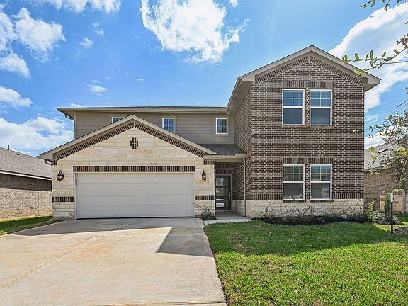 The exterior of a home in Stewart s Ranch in Conroe, TX.