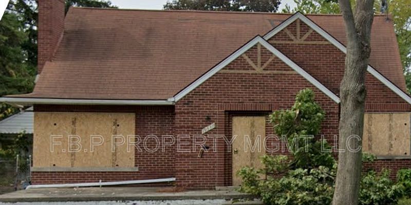 1st image of 19537 Goulburn Ave