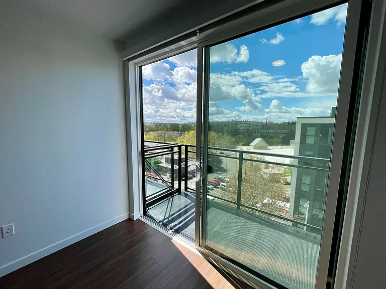 Spur Apartments — Photo 86