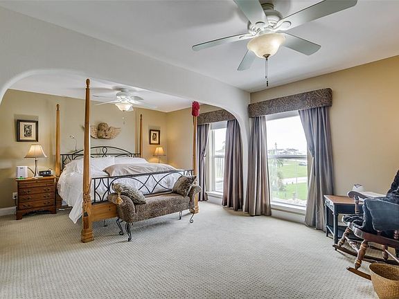 4th image of 7 Tiki Cir
