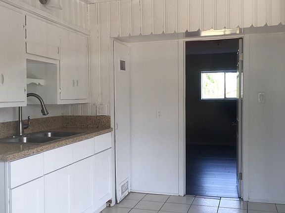 3rd image of 4026 N 3rd Ave