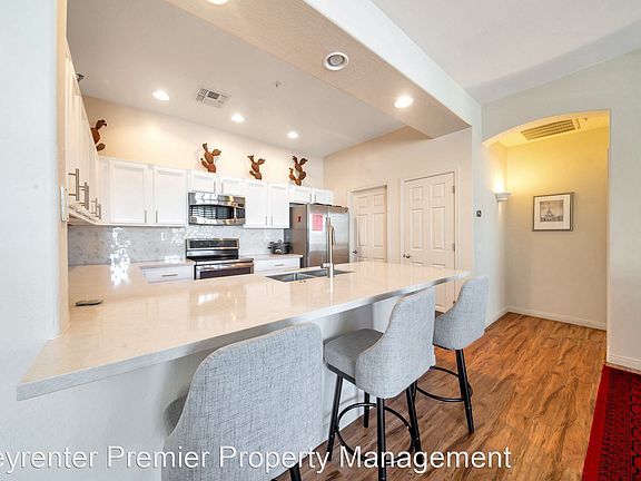 3rd image of 19550 N Grayhawk Dr Unit 2036