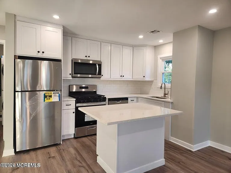 158 Mabel Ave #2 — Photo 5
