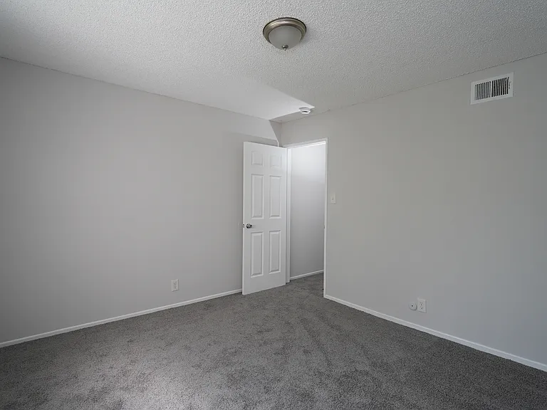 461 River Rd #503-C — Photo 14