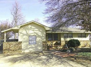 200 Cherokee Ln, El Reno, OK 73036