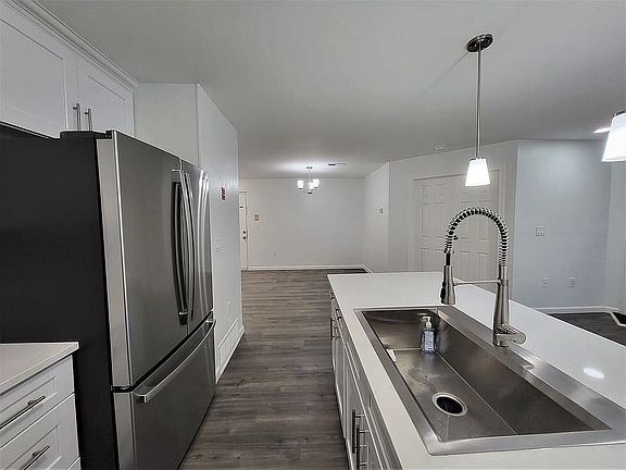 3rd image of 722 Edpas Rd