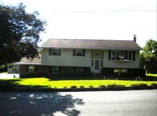 403 N Angle St, Mount Joy, PA 17552