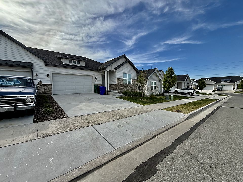 1st image of 7646 S Waverly Hills Ln