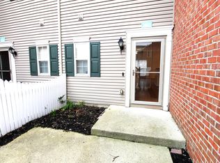 740 Mystic Pointe Dr, Lewis Center, OH 43035