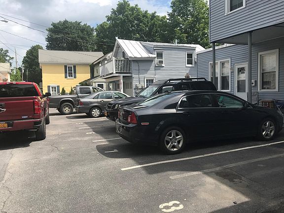 3rd image of 107 Caroline St APT 5