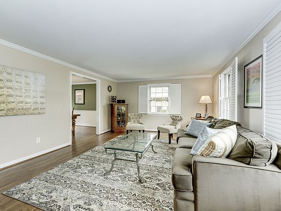 5th image of 1101 Cedrus Way