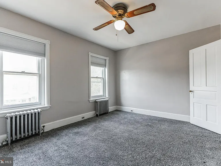 427 Ripka St — Photo 25