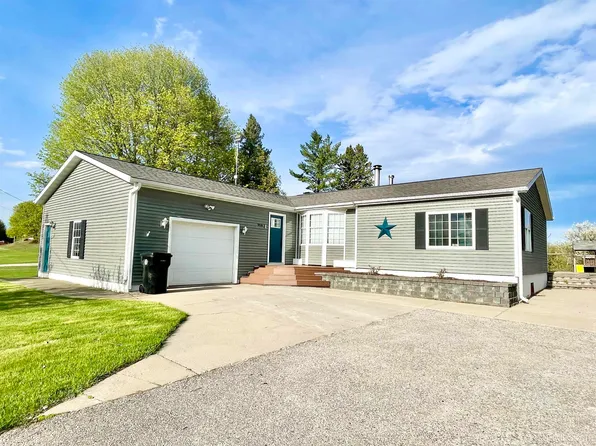 1416 13th Ln, Bark River, MI 49807