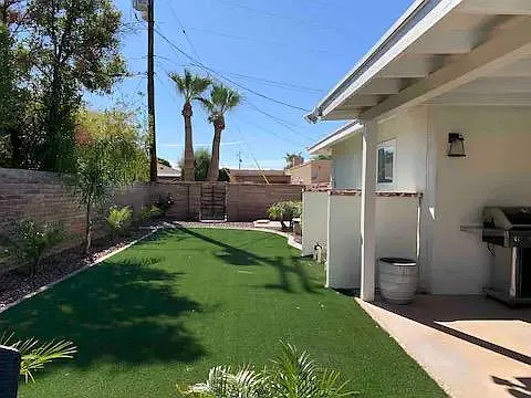 1801 S 14th Ave — Photo 31