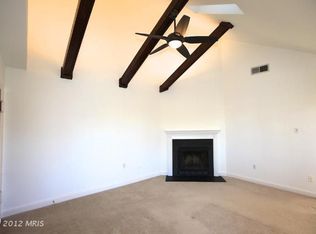 2104 N Scott St APT 36, Arlington, VA 22209