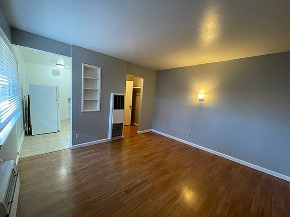 5th image of 1119 T St APT 16