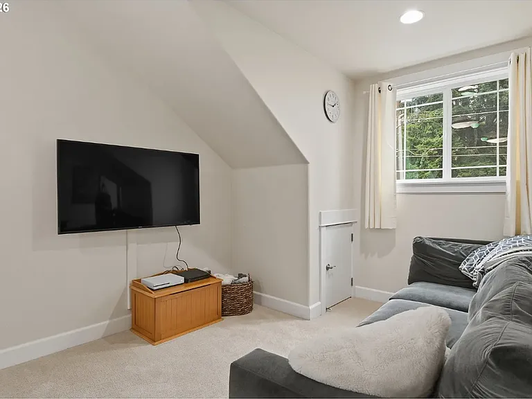 8145 SW 57th Ave — Photo 34