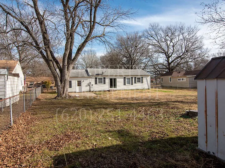 608 Waverly Way — Photo 22