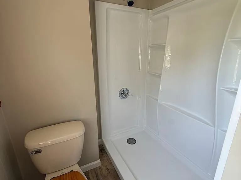 821 Lorane Rd — Photo 15