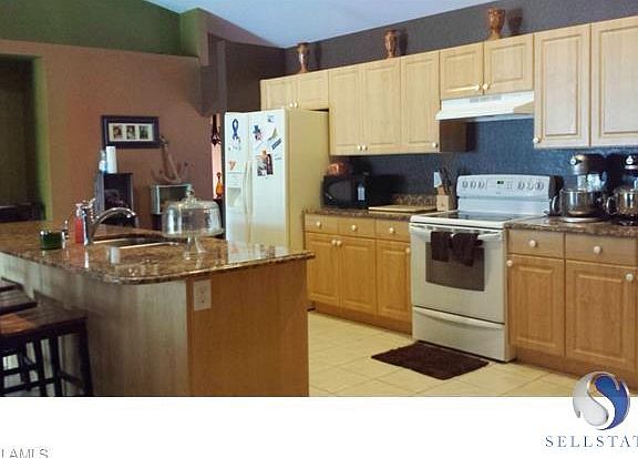 4th image of 755 Dudley Ave S