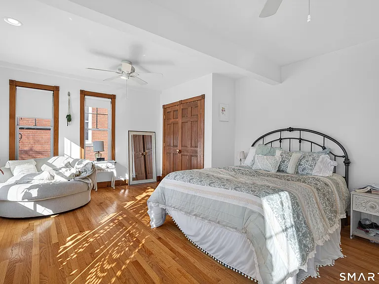 245 Edwards St #2R — Photo 8